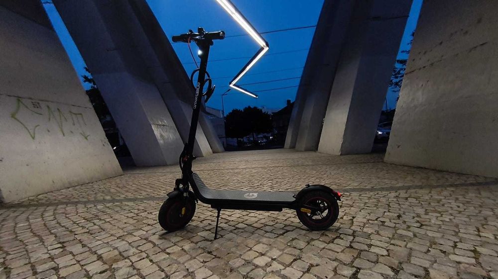 Urbanglide Ride 100 plus + 2 Helmets