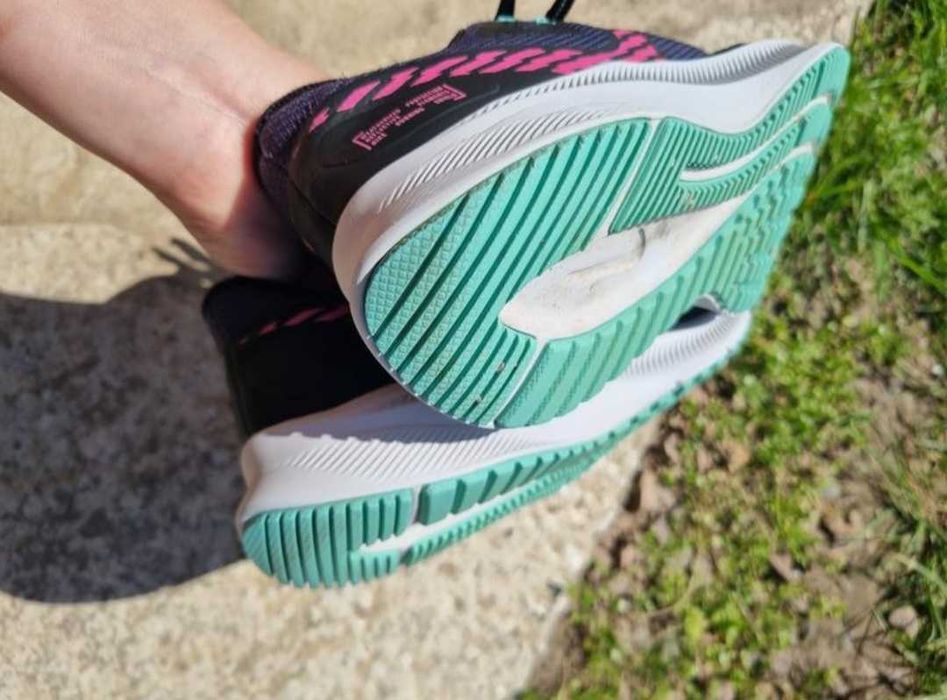 Кроссовки nike quest shield 38 оригинал для бега