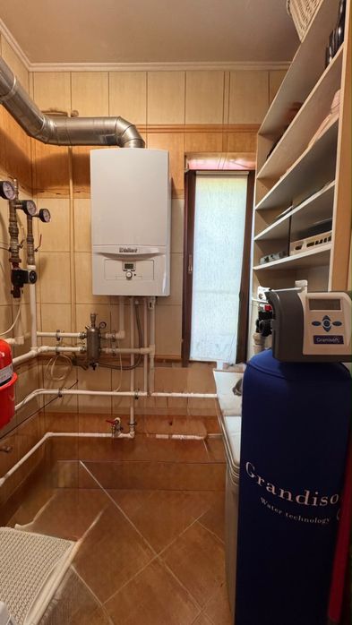 Продаж ексклюзивного будинку преміум-класу з ремонтом в м. Жовква
