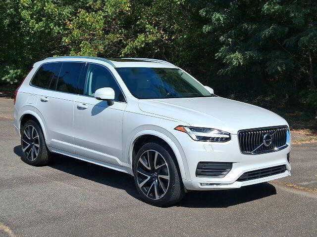 2021 Volvo XC90 T6 Momentum 7-Passenger