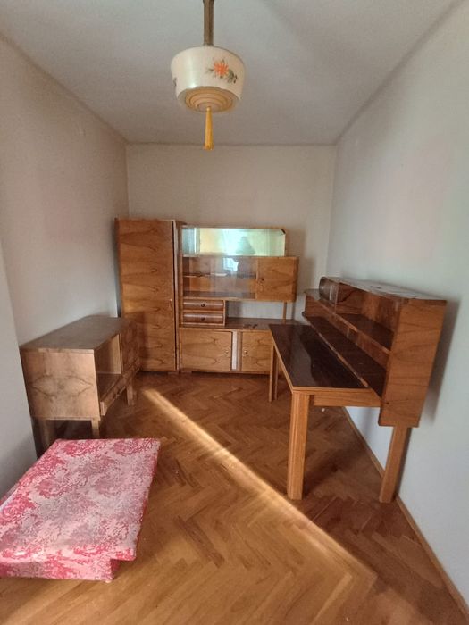 Терміново продається двоповерховий будинок у центрі міста по вул. Стрі