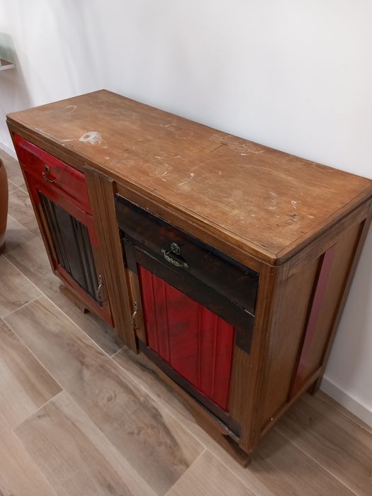 Cómoda antiga vintage