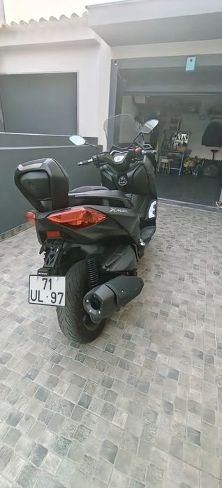 Yamaha x-max 400