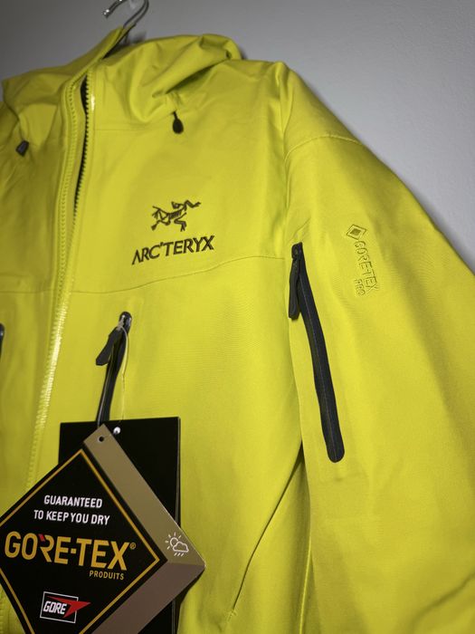 Arcteryx Alpha SV Green 24k