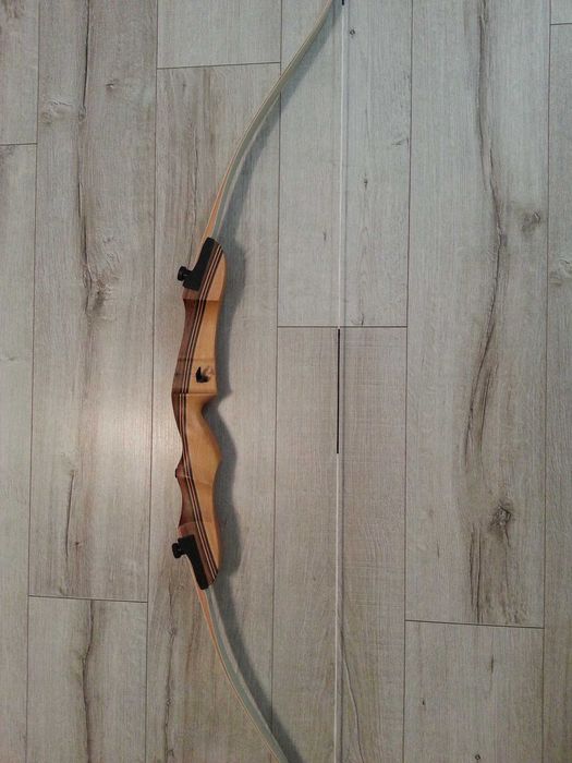 Łuk klasyczny 28 lbs jak nowy