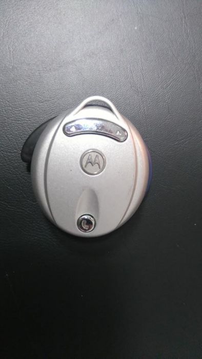 Auricular bluetooth motorola (não carrega)