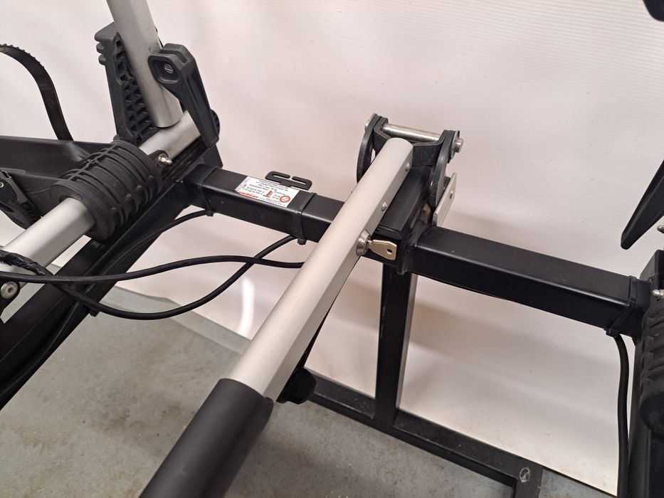 Bagażnik rowerowy Uebler X32-VW na hak, 3 rowery + torba,