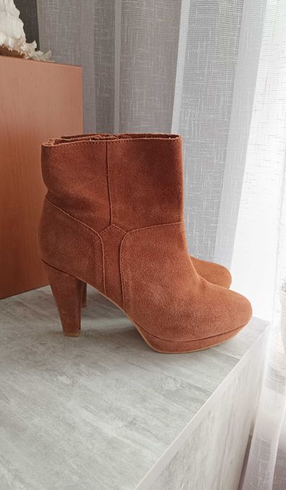 Замшеві черевики h&m , 37-37.5 р.