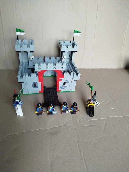 Lego 6073 Knight's Castle