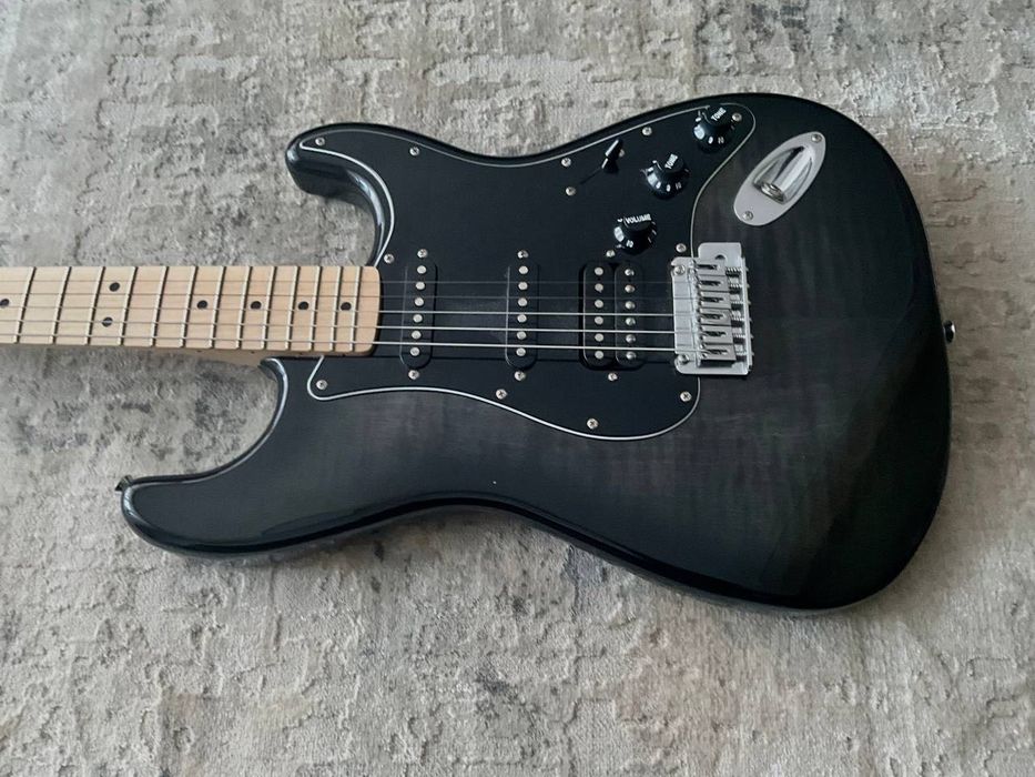 Gitarę Fender Squier Affinity Strat