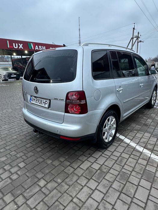 Volkswagen Touran