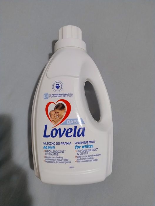 Mleczko do prania Lovela do bieli 1,45 l