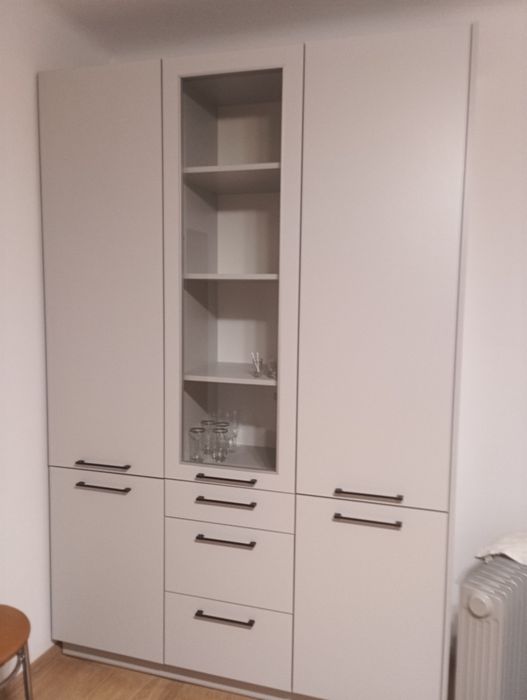 Sprzedam witrynę idealna do jadalni lub salonu