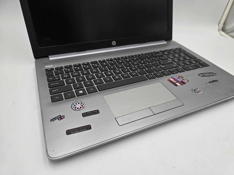 Laptop HP 255 G8 15,6" AMD Ryzen 5 8 GB / 256 GB Ład