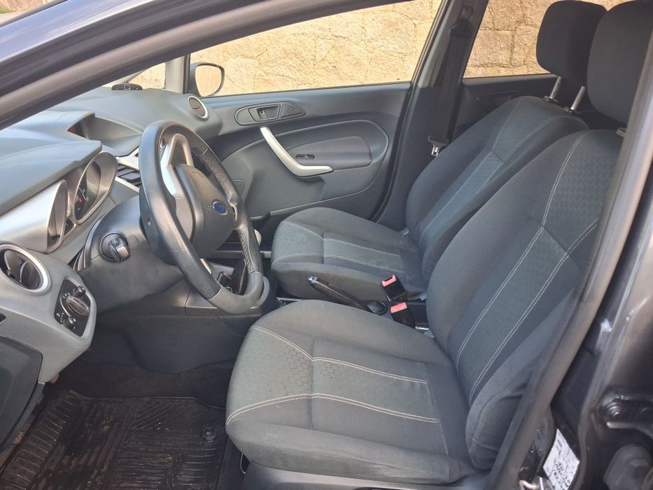 Ford fiesta 1.25 com 1 só dono