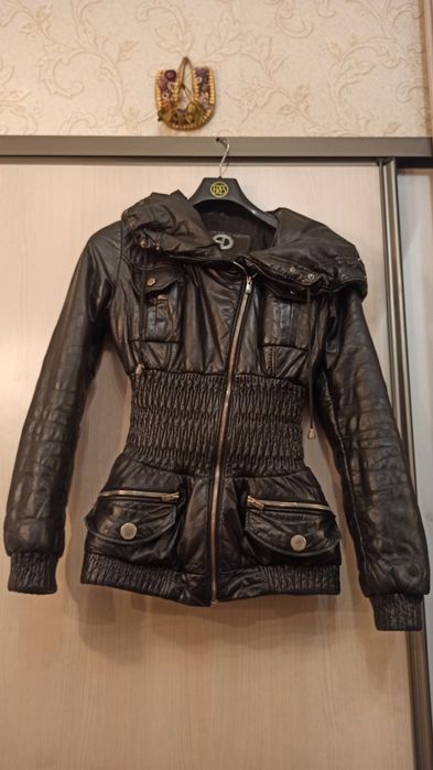 Куртка зимова тепла жіноча з натуральної шкіри