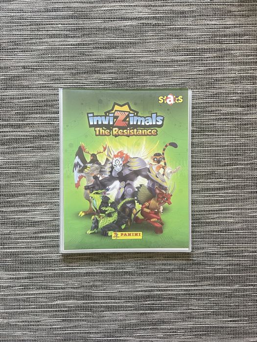 Invizimals Sticker Album (Magnets) by Panini
