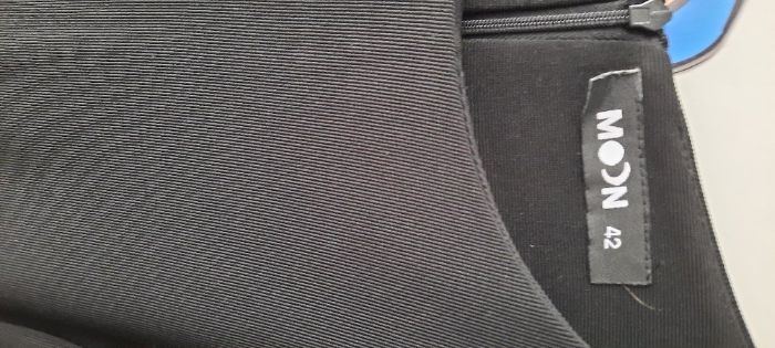 Elegancka czarna sukienka roz. 42