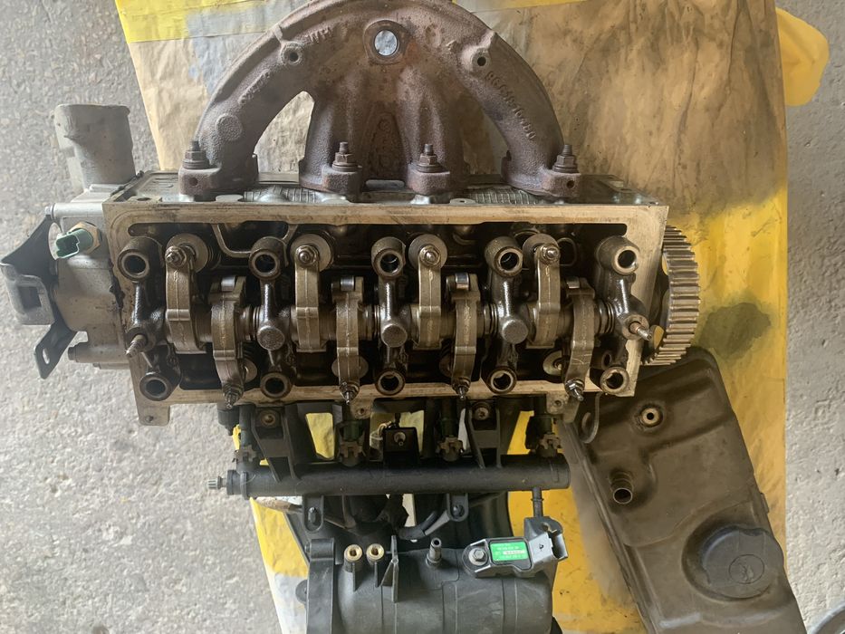 Cabeca completa com valvulas rodadas e faceada citroen c2 c3   Cc1100
