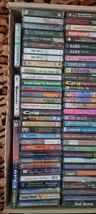 Аудіокасети касети Аудиокассеты кассеты