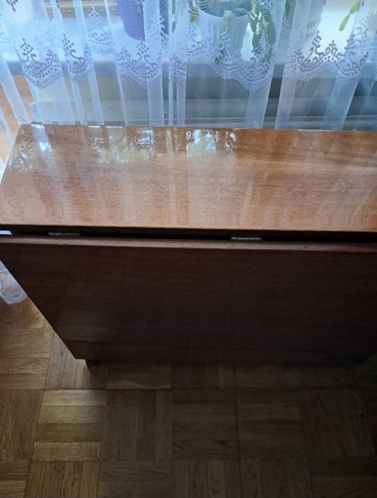 Продам стіл книжка