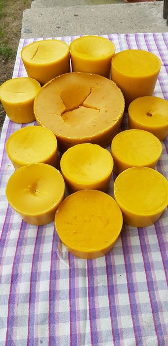 Naturalny wosk pszczeli