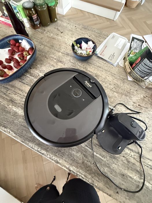Irobot roomba i7