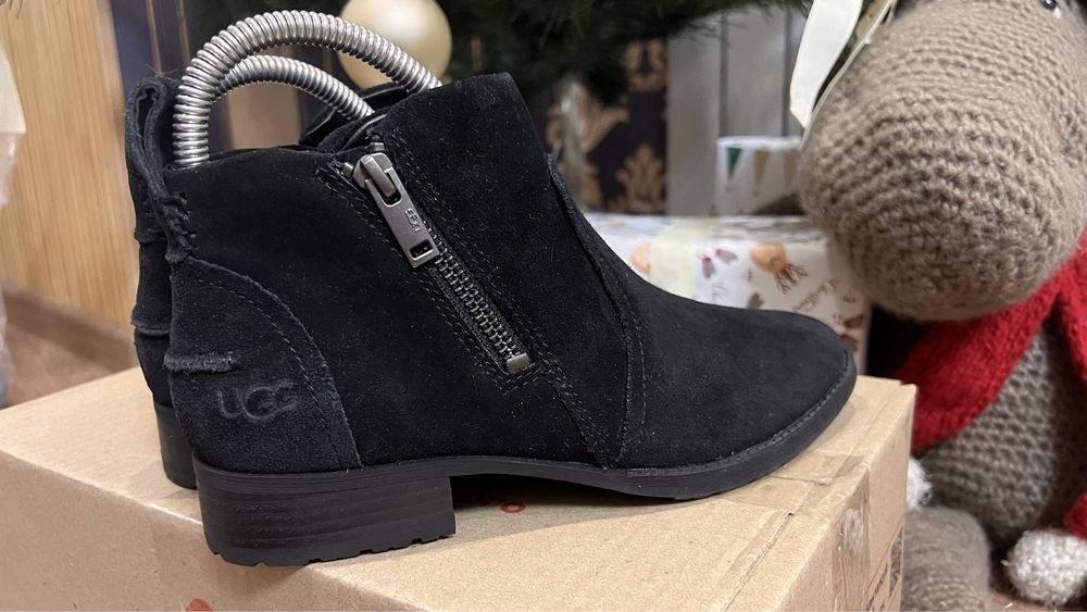 РОЗПРОДАЖ!!Замшеві водонепроникні жіночі ботинки UGG Aureo II, р.36,5.