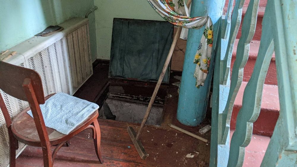 Продам будинок коло річки,в центрі міста