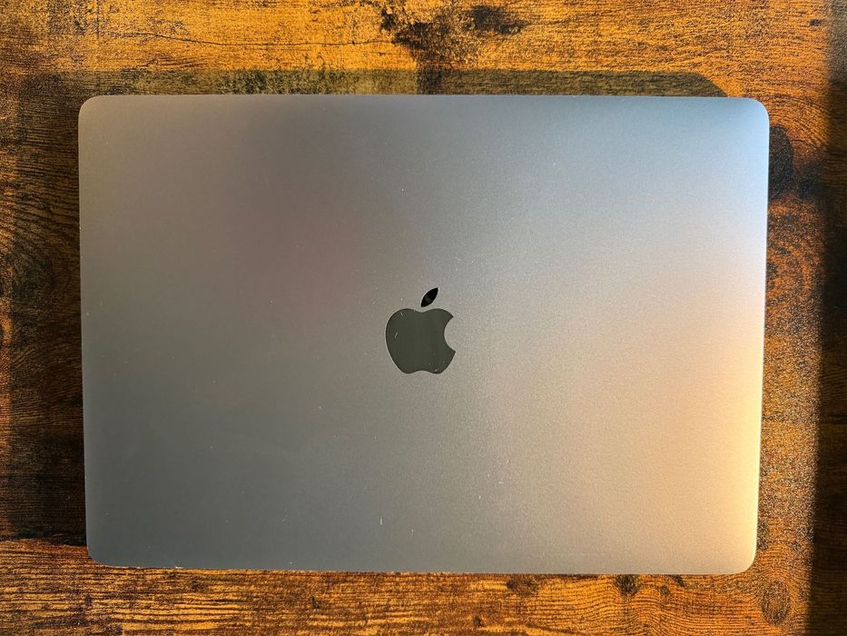 MacBook Air M1 (2020) – 8GB / 256GB SSD – Excelente estado!