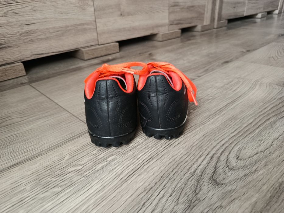 Żwirowki/korki buty do piłki nożnej 34 ADIDAS