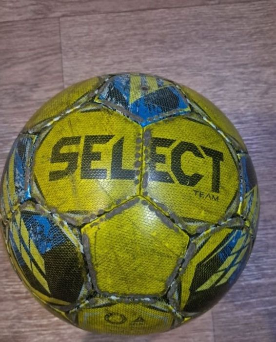 Продам мяч Select