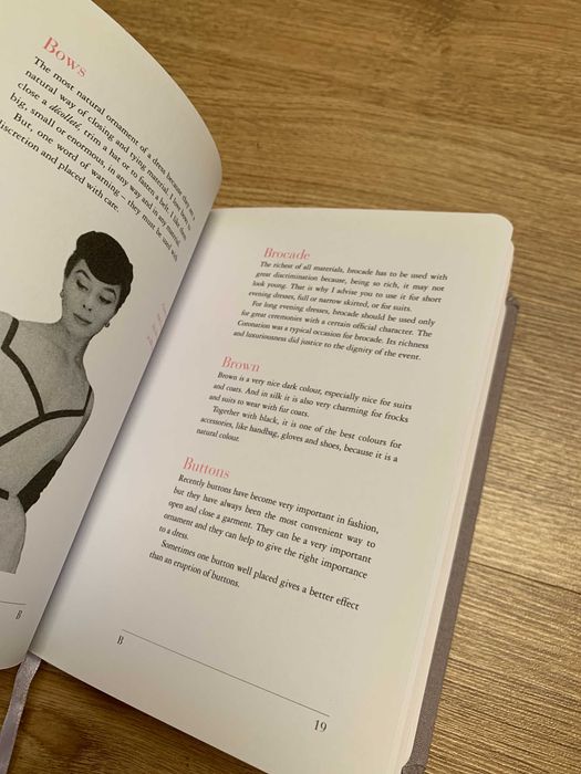 Livro - How to wear jewellery - 55 styles