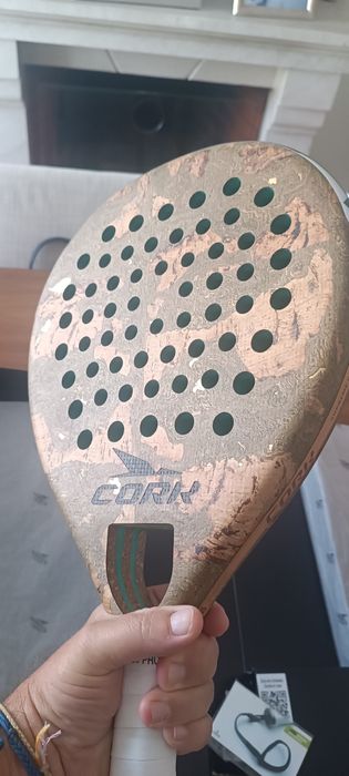 Cork padel Supreme Control IV - tem 5 jogos, estado igual a novo