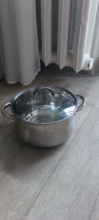 Каструлі з нержавіючої сталі 4л, 7л