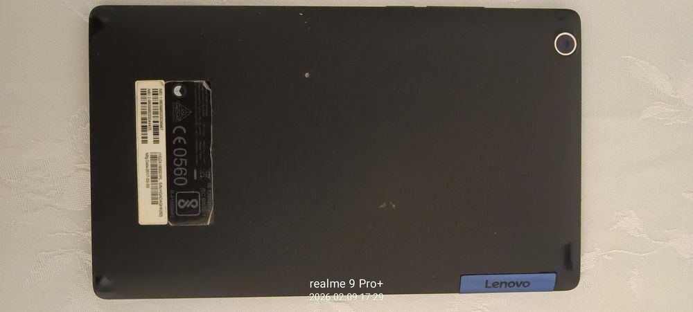 Sprzedam Tablet Lenovo TAB3 8 z ladowarką