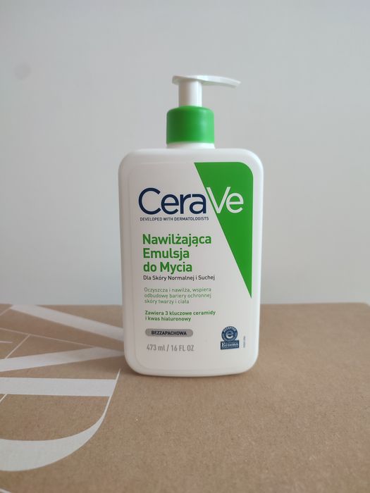 CeraVe Emulsja nawilżająca do mycia, skóra normalna i sucha 473ml