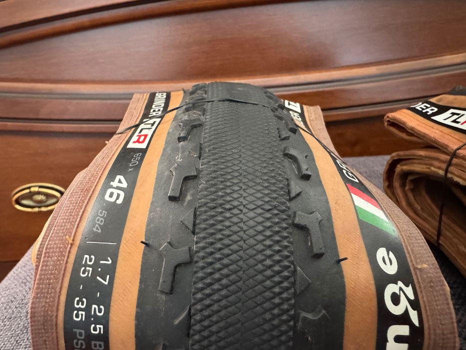 CHALLENGE GRAVEL GRINDER TLR 650X46 opony s-works specialized pirelli