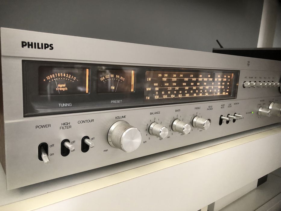 Amplituner Philips 794