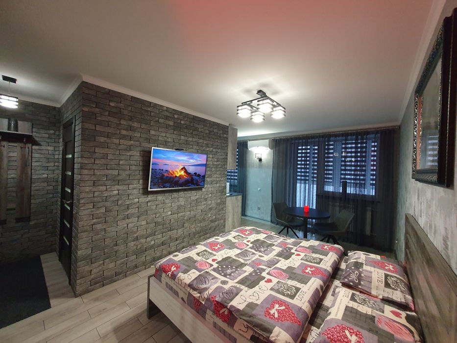 Апартаменти 21 +