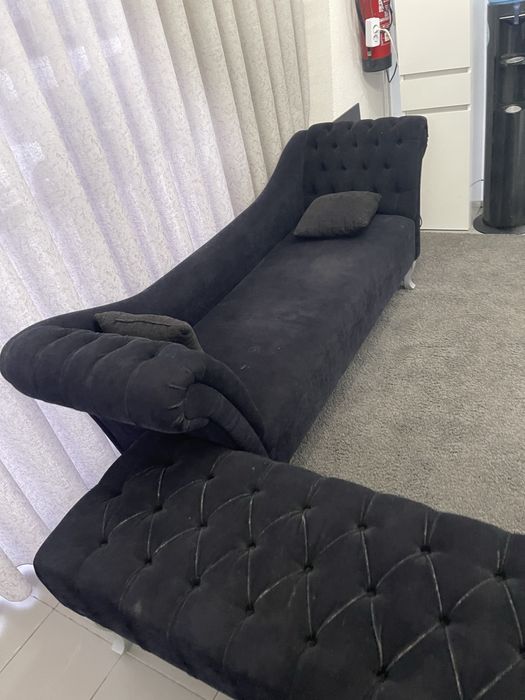 Sofa+ poltrona usados pretos com pes prata