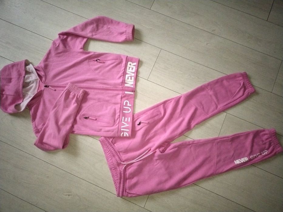 Dres coccodrillo 146/152 ideał