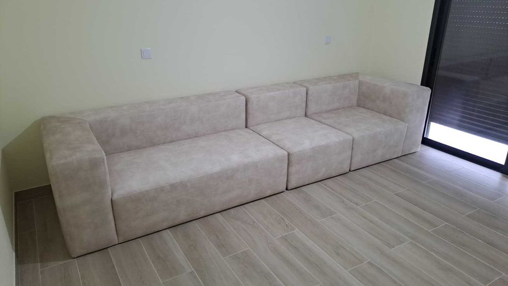 Sofá modular completamente novo, valor negociável