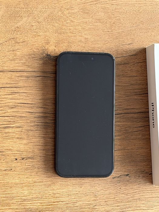 iPhone 15 pro, czarny