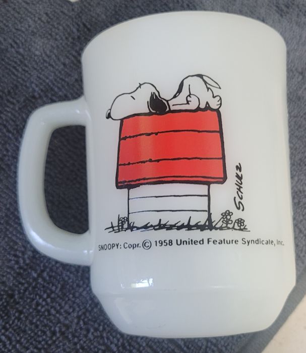 Caneca FireKing snoopy