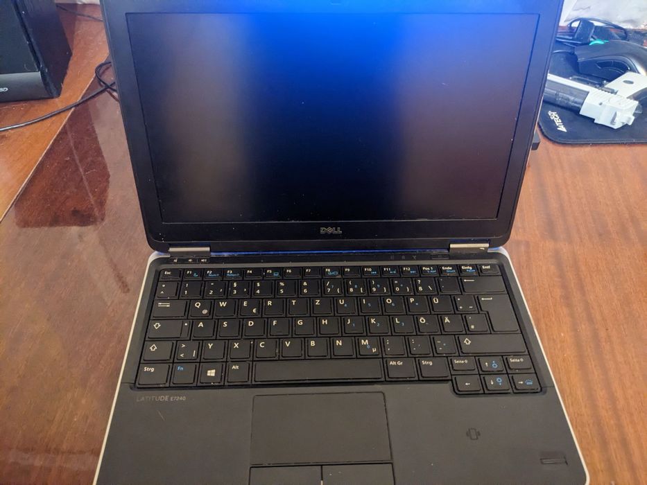 Dell Latitude E7240