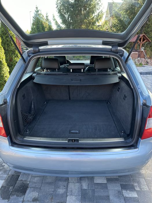 Audi A4 B6 2,5 2004 rok