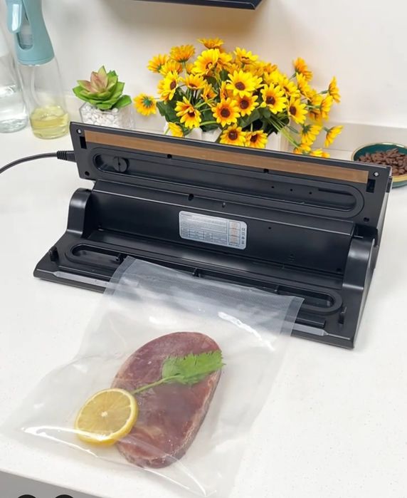 Вакуумний пакувальник