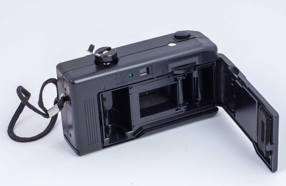 Camera analogica, de rolo, NOVA, na caixa