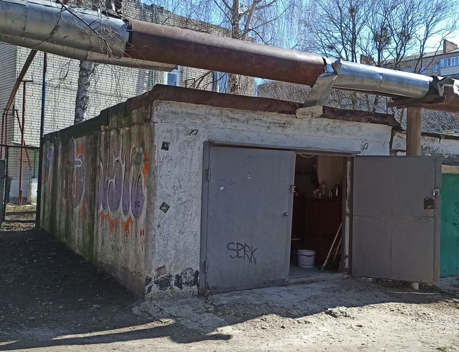 Продам гараж від власника, біля 18 ліцею.